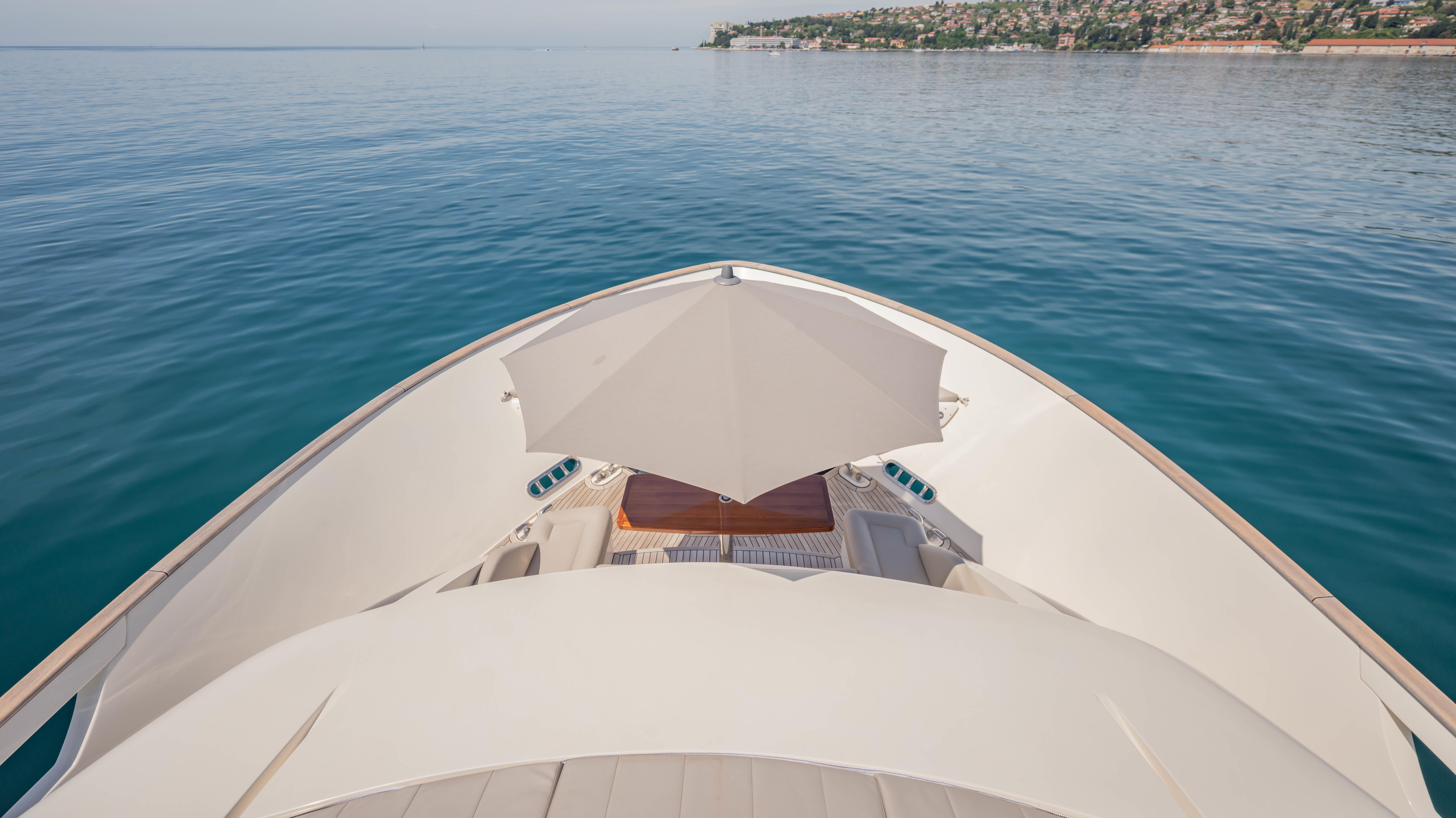 2017 CUSTOM LINE NAVETTA 28 